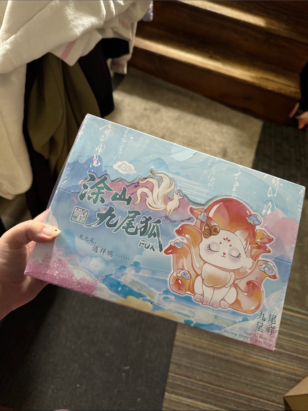 Nine Tail Fox figure Full case!